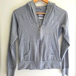 Nike Low Scoop Neckline Center Back Pleat Heather Gray Full-Zip Hoodie